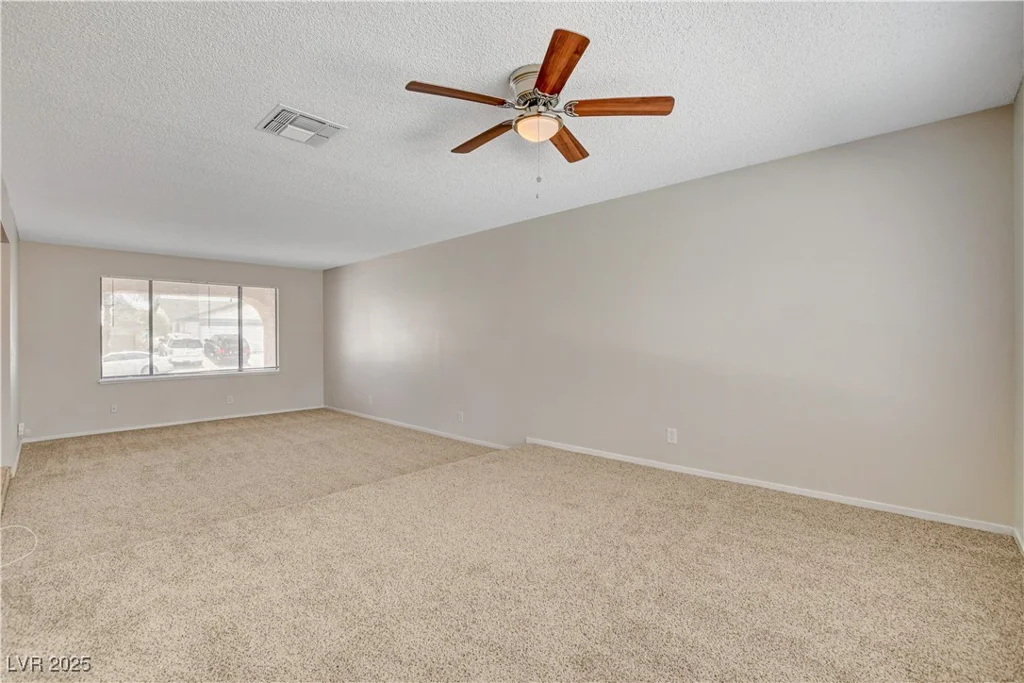 7004 Powderhorn, Las Vegas, NV 89128