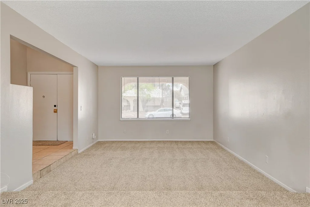 7004 Powderhorn, Las Vegas, NV 89128