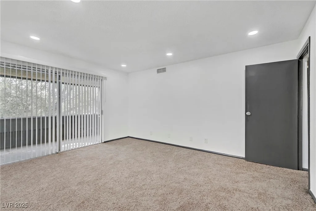 1390 Vegas Valley, Las Vegas, NV 89169