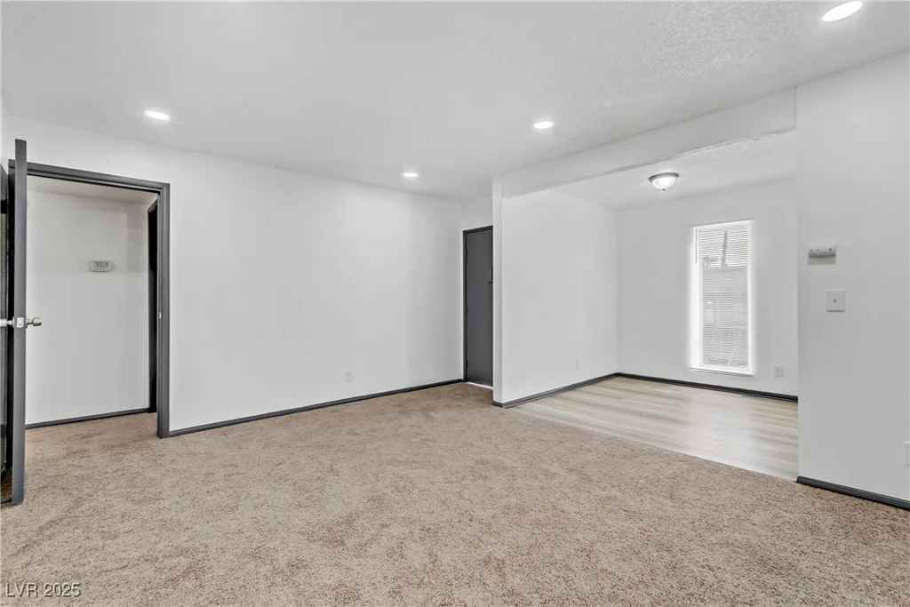 1390 Vegas Valley, Las Vegas, NV 89169