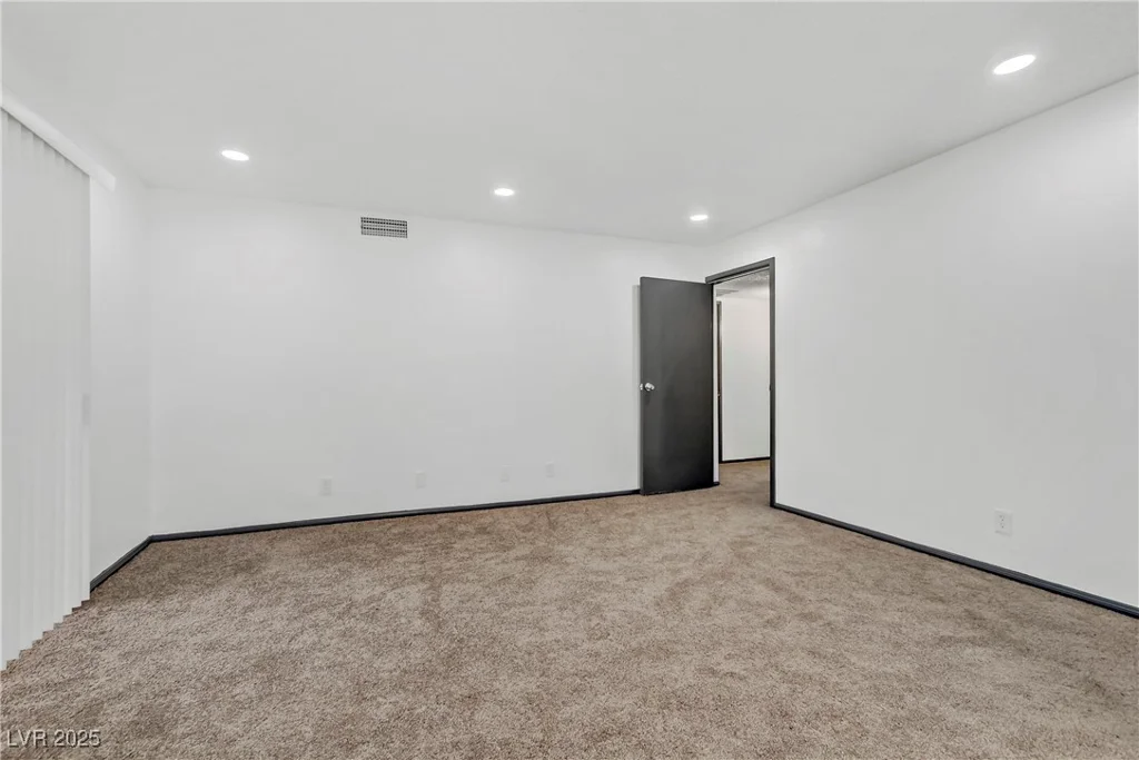 1390 Vegas Valley, Las Vegas, NV 89169