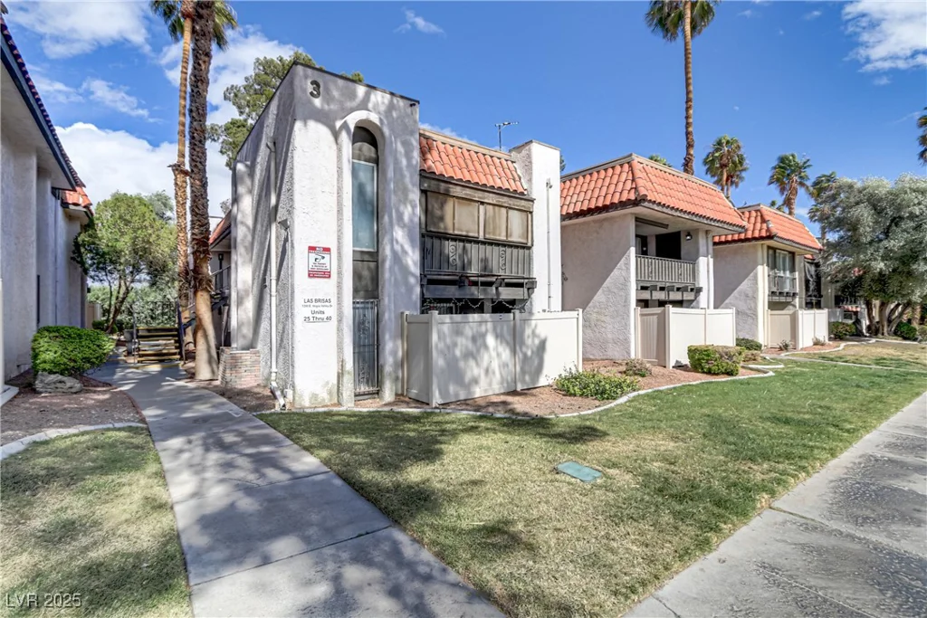 1390 Vegas Valley, Las Vegas, NV 89169