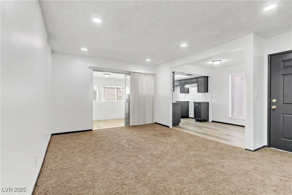 1390 Vegas Valley, Las Vegas, NV 89169