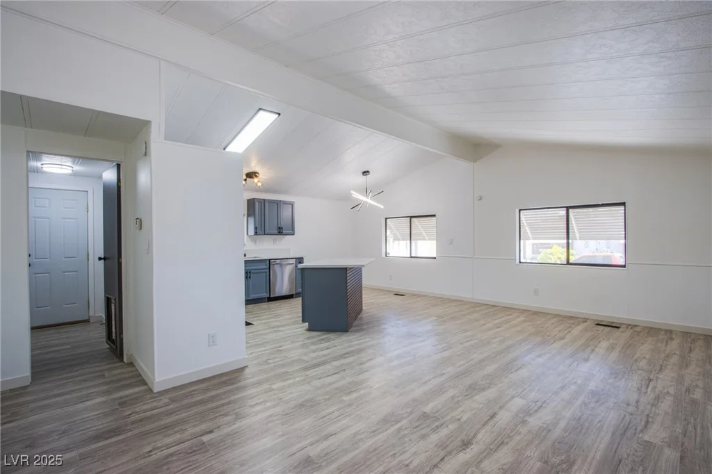3055 Comitan, Las Vegas, NV 89122