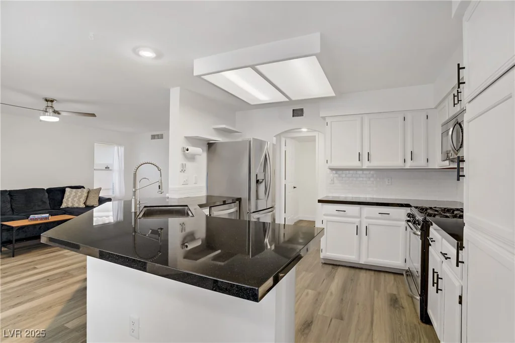 270 Snowy River, Henderson, NV 89074
