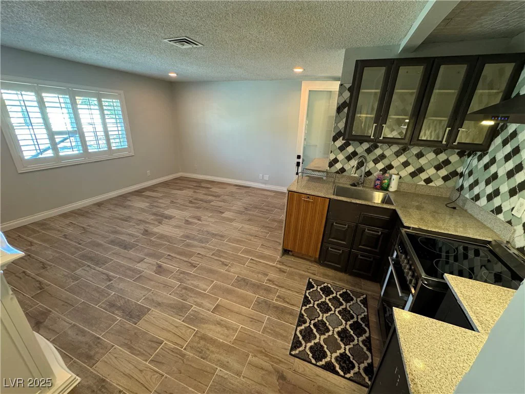 1819 Beverly, Las Vegas, NV 89104