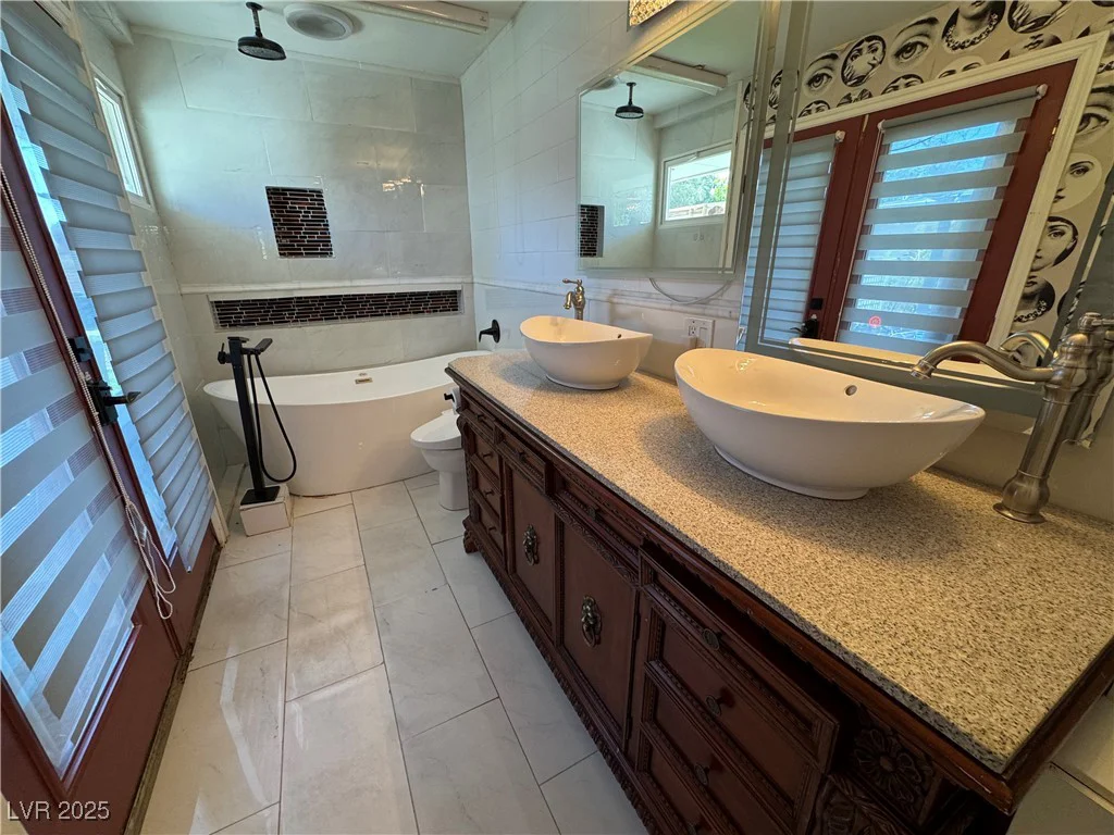 1819 Beverly, Las Vegas, NV 89104