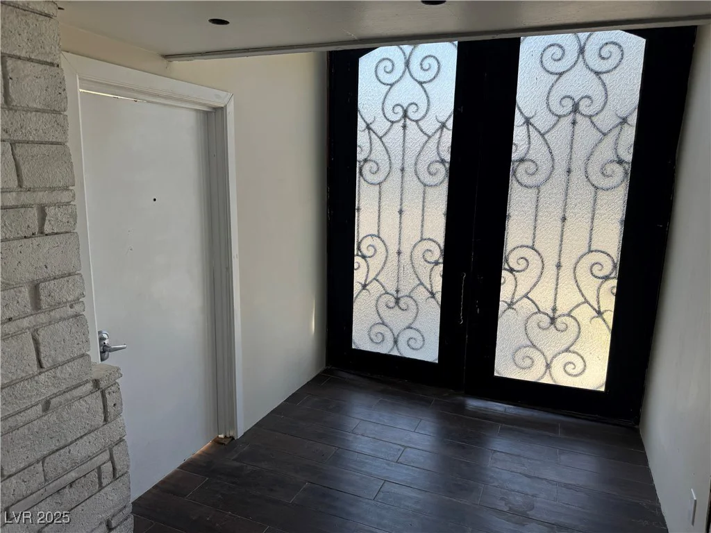 1819 Beverly, Las Vegas, NV 89104