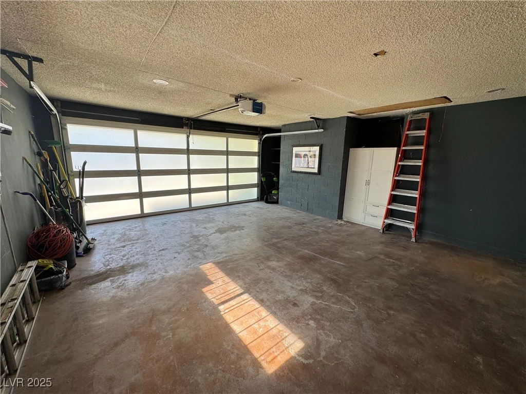 1819 Beverly, Las Vegas, NV 89104