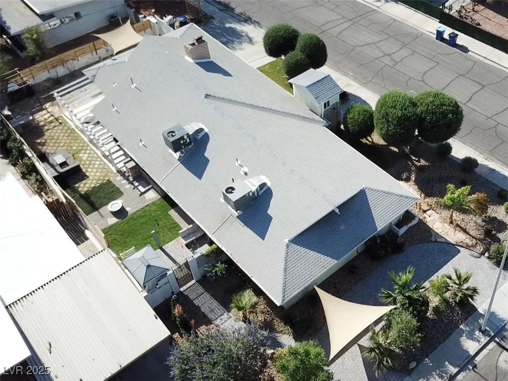 1819 Beverly, Las Vegas, NV 89104