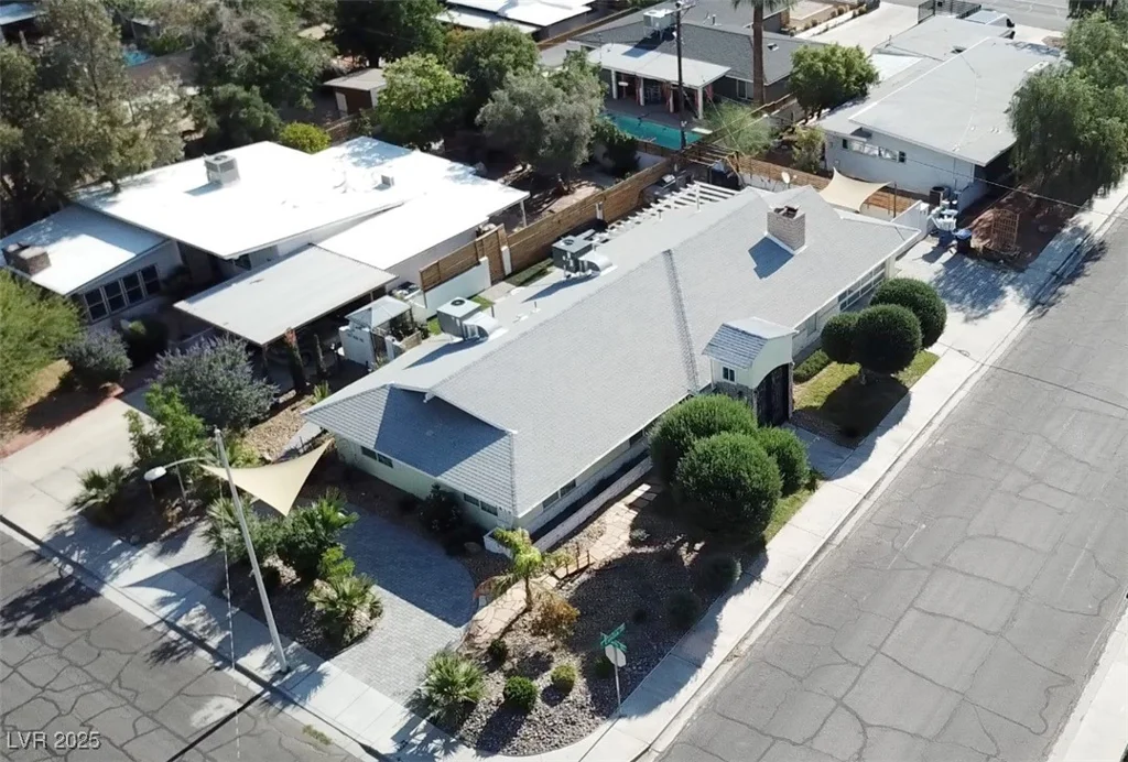 1819 Beverly, Las Vegas, NV 89104