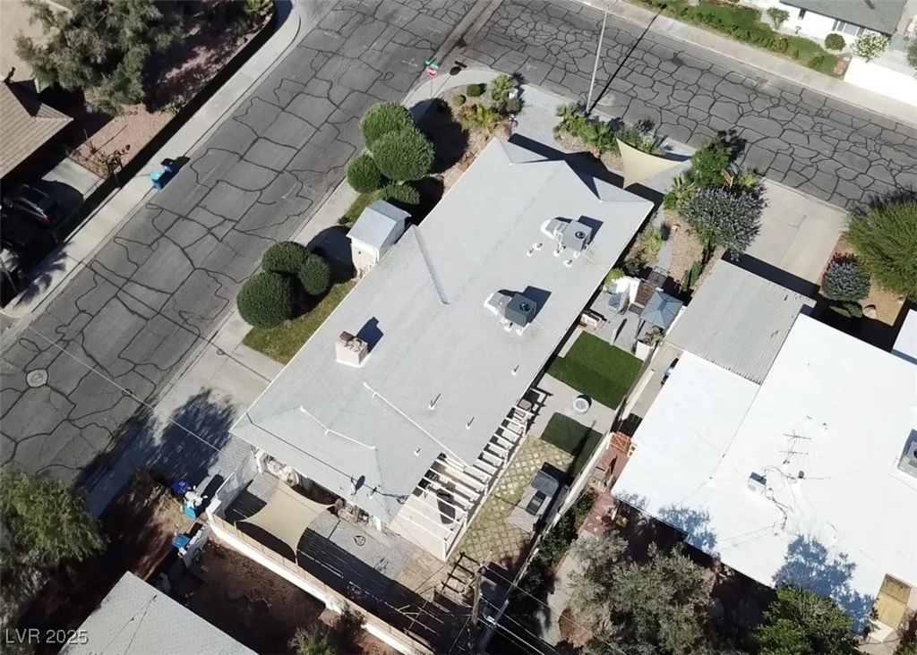1819 Beverly, Las Vegas, NV 89104