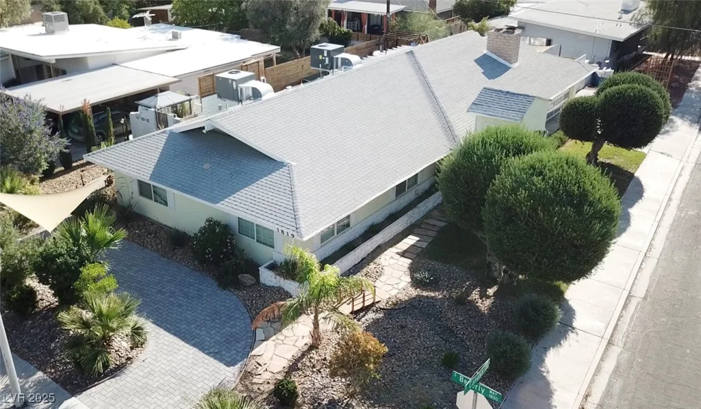 1819 Beverly, Las Vegas, NV 89104