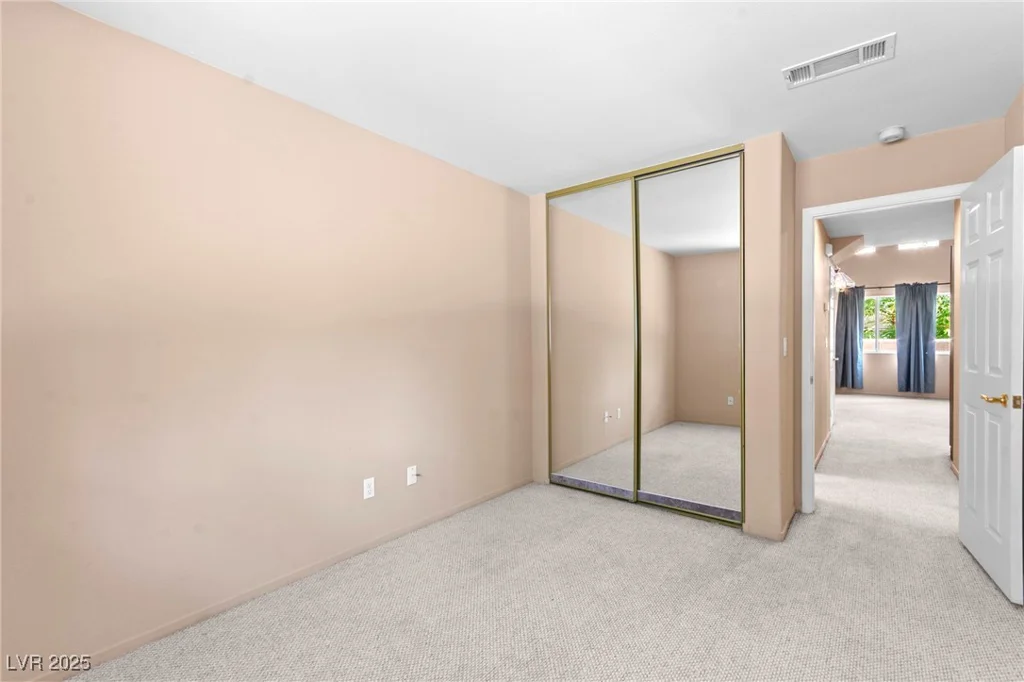 5615 Calais, Las Vegas, NV 89118