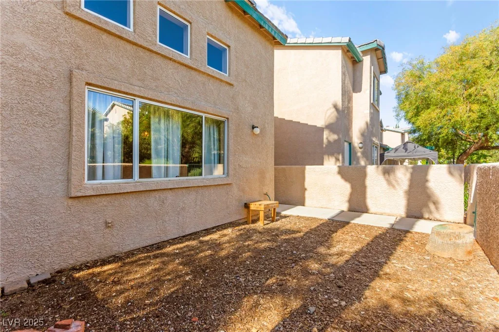 5615 Calais, Las Vegas, NV 89118