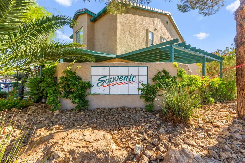 5615 Calais, Las Vegas, NV 89118
