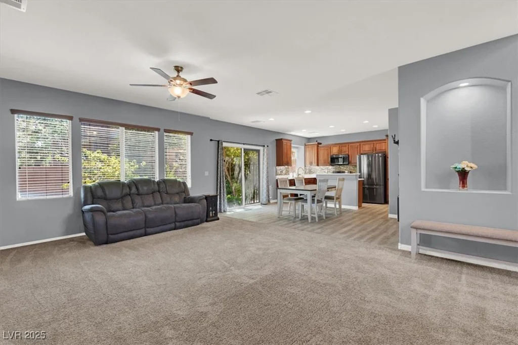 10845 Drake Ridge, Las Vegas, NV 89166