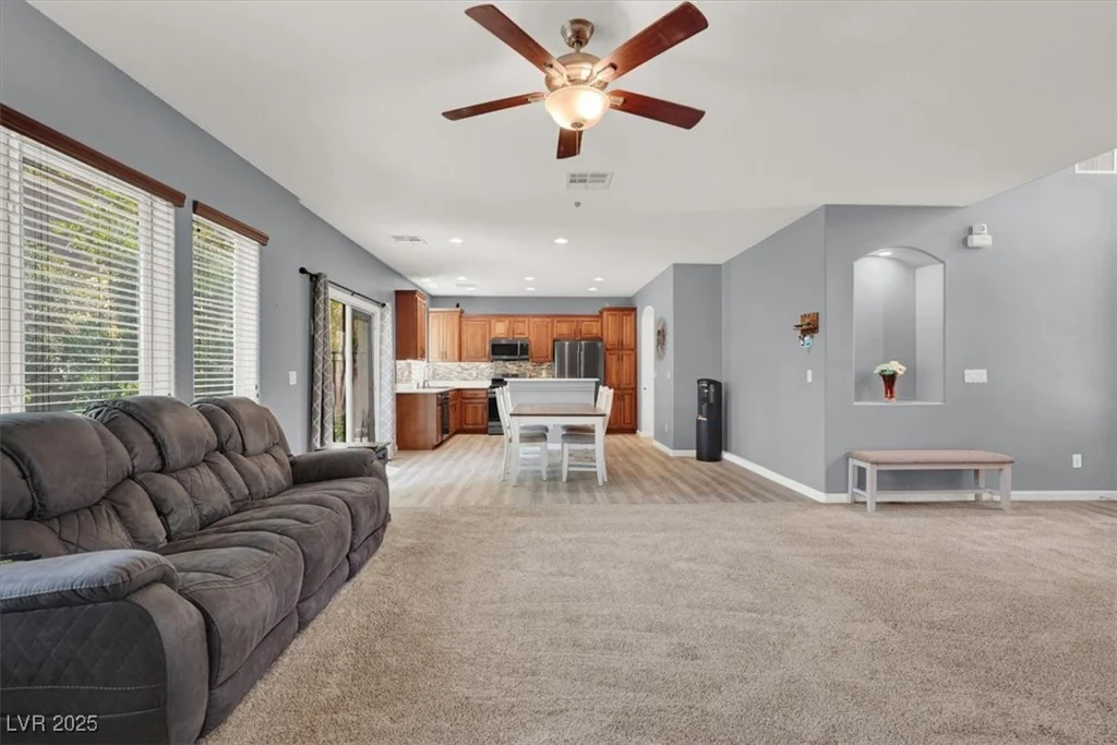 10845 Drake Ridge, Las Vegas, NV 89166