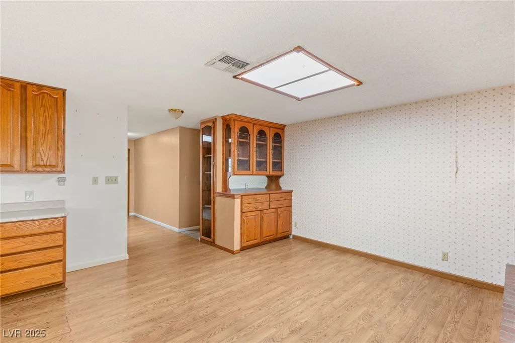 3250 Duneville, Las Vegas, NV 89146