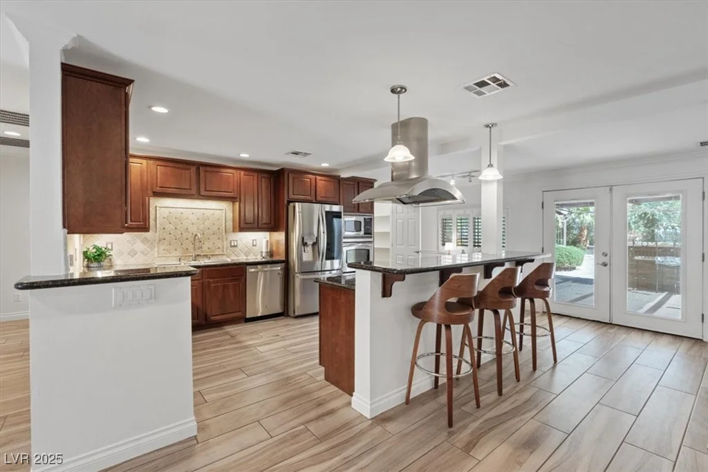 5854 Sheila, Las Vegas, NV 89108