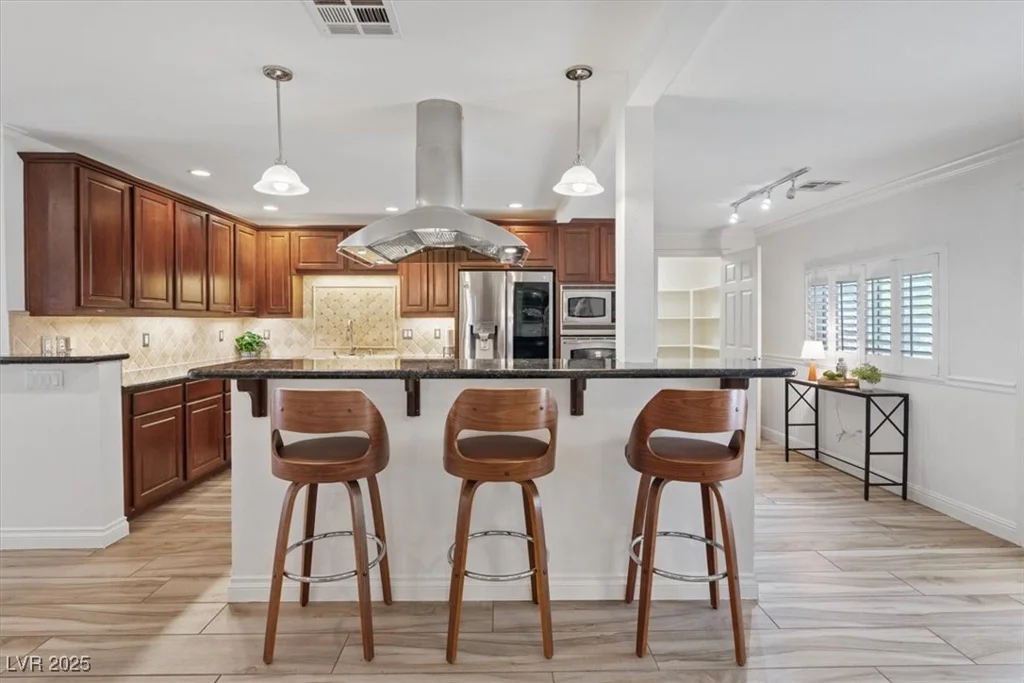 5854 Sheila, Las Vegas, NV 89108