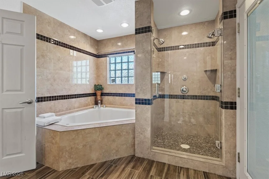 5854 Sheila, Las Vegas, NV 89108