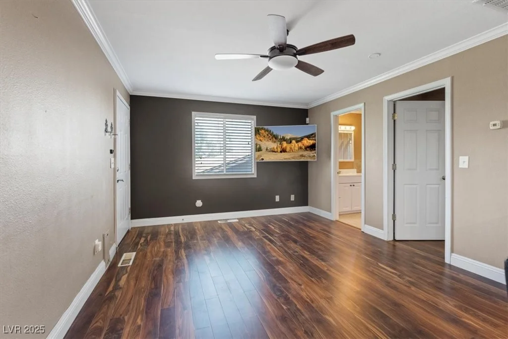 5854 Sheila, Las Vegas, NV 89108