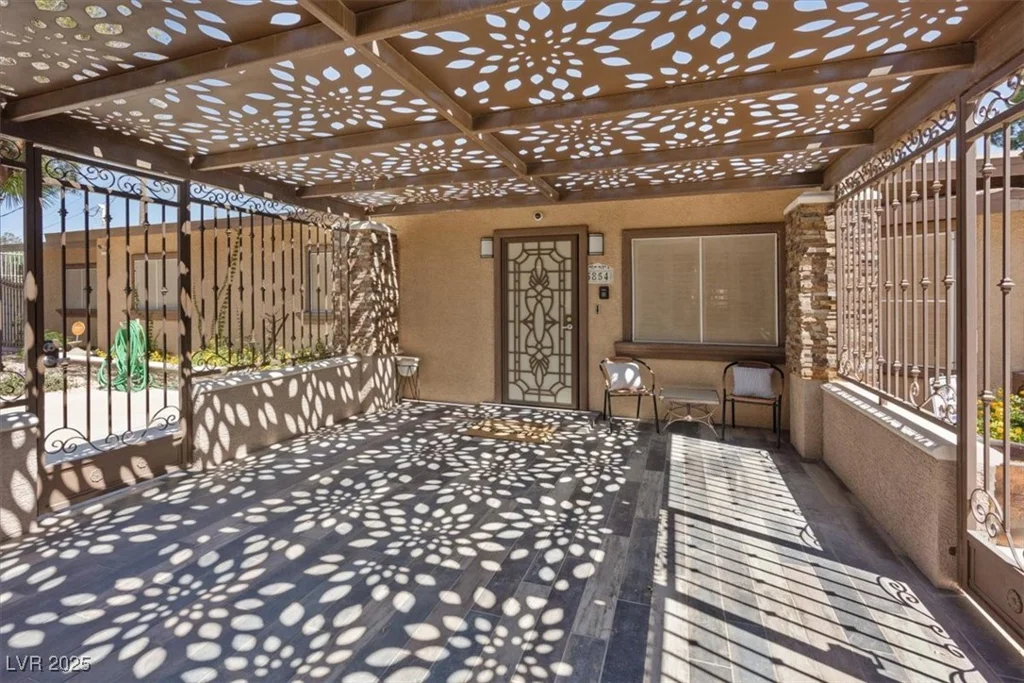 5854 Sheila, Las Vegas, NV 89108