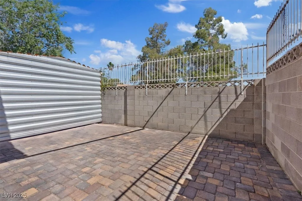 5854 Sheila, Las Vegas, NV 89108