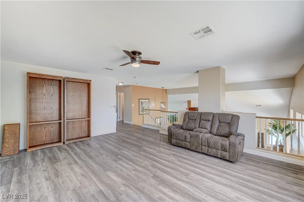 1028 Dodger Blue, Las Vegas, NV 89123
