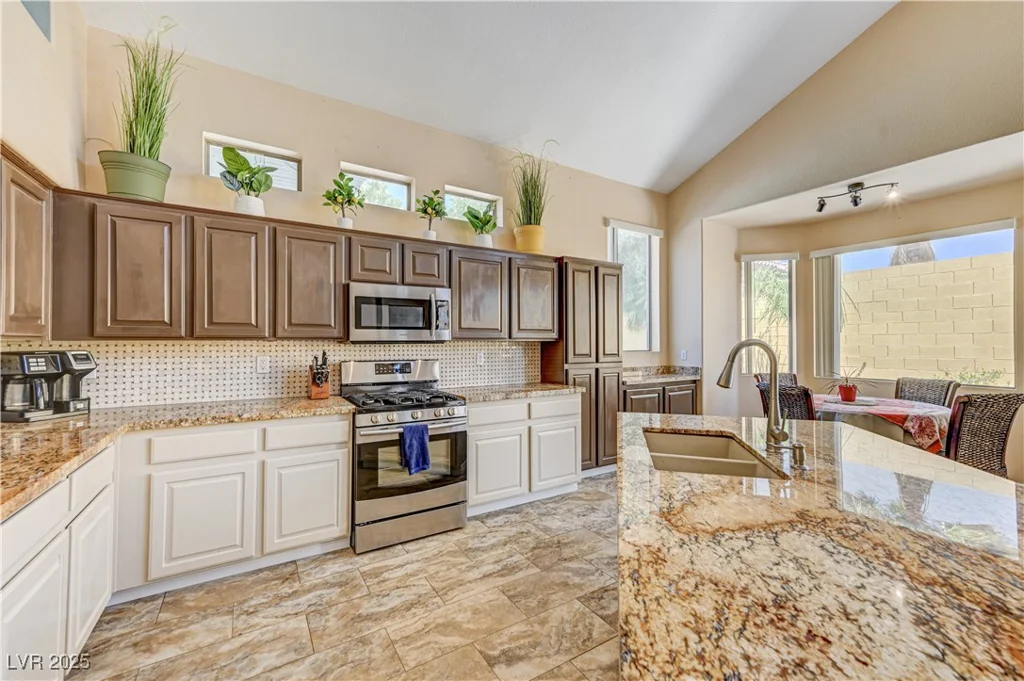 1028 Dodger Blue, Las Vegas, NV 89123
