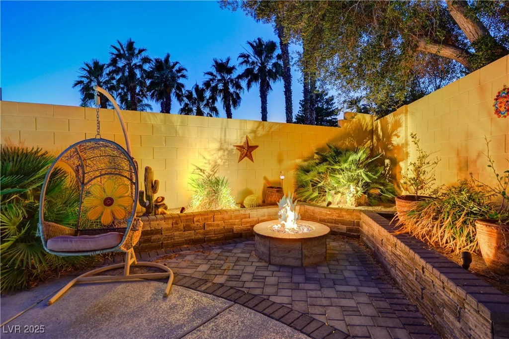 1028 Dodger Blue, Las Vegas, NV 89123