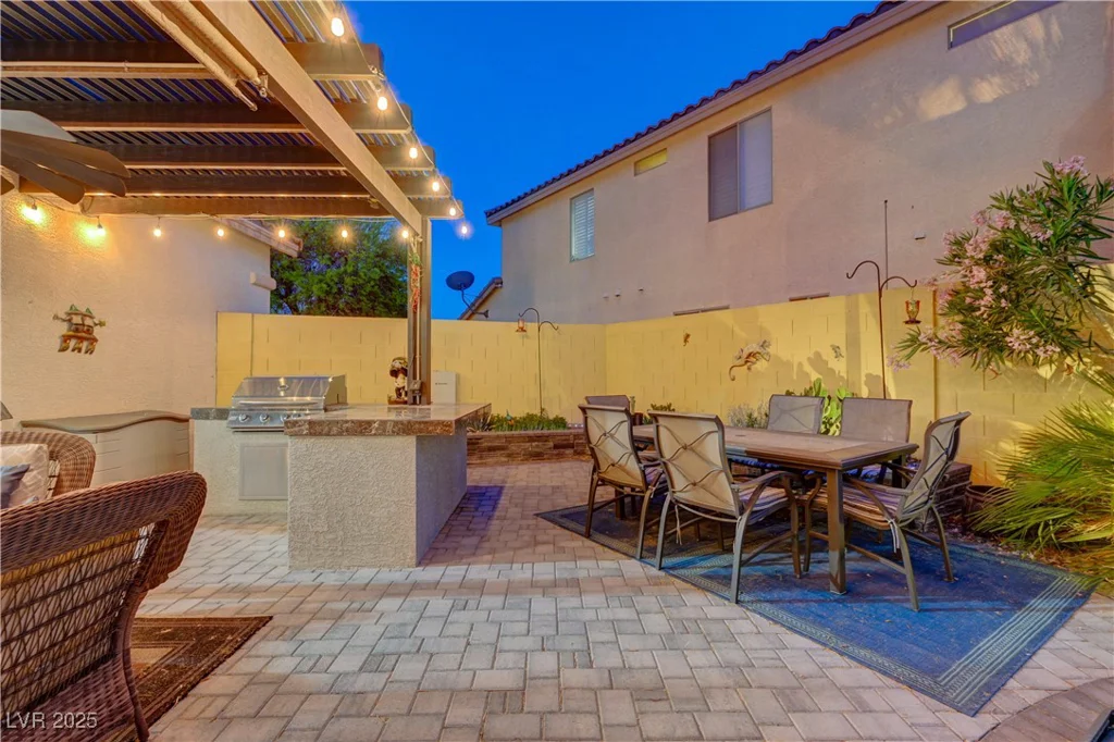 1028 Dodger Blue, Las Vegas, NV 89123