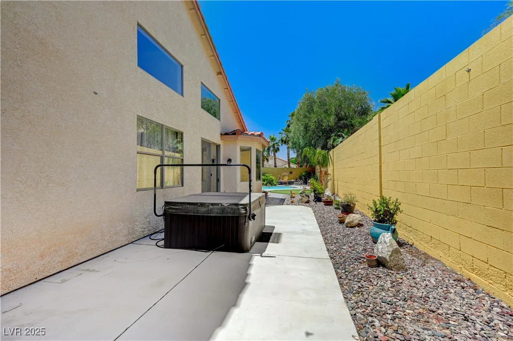 1028 Dodger Blue, Las Vegas, NV 89123