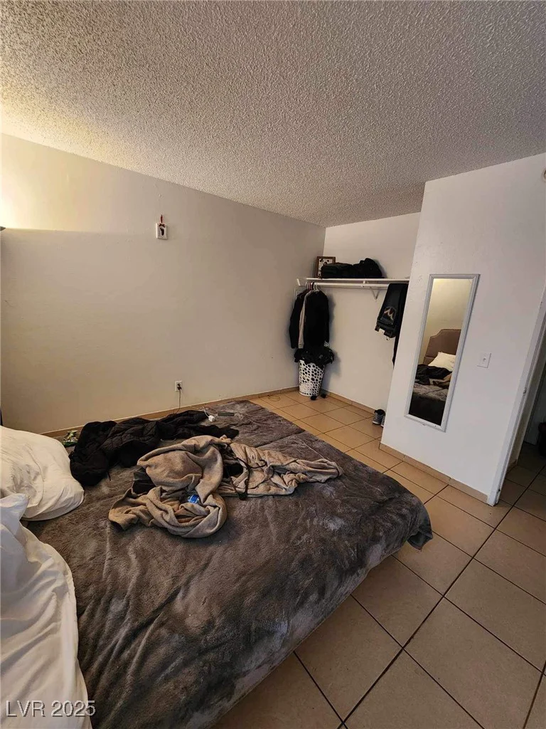 1405 Vegas Valley, Las Vegas, NV 89169