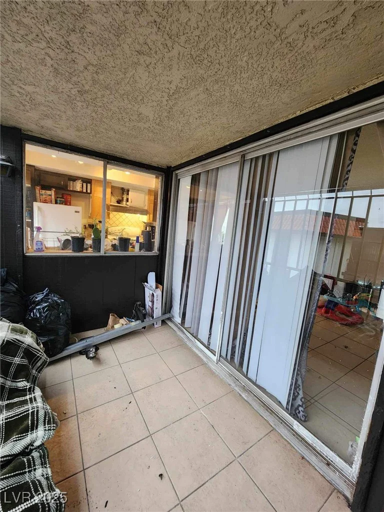1405 Vegas Valley, Las Vegas, NV 89169