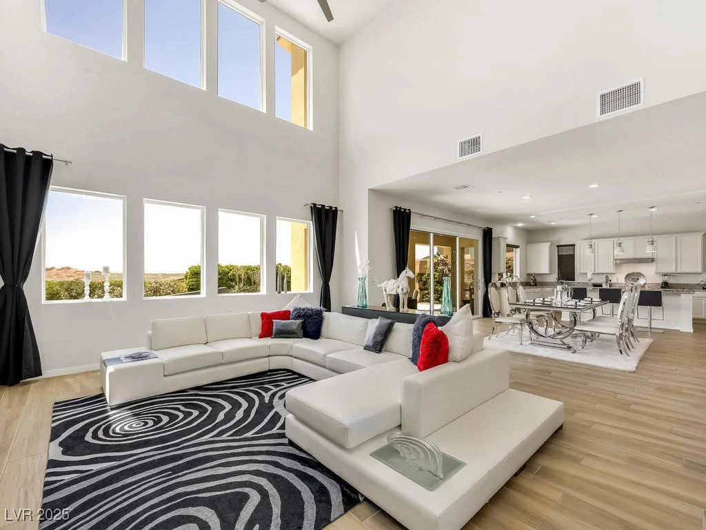 3 Hilltop Crest, Henderson, NV 89011