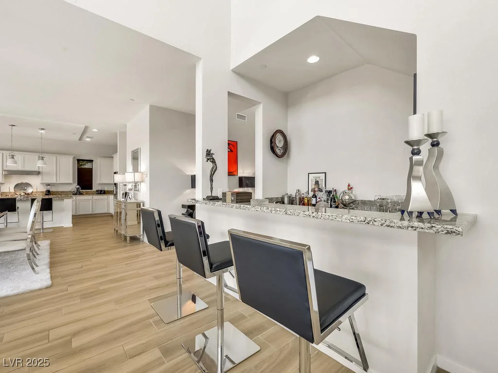 3 Hilltop Crest, Henderson, NV 89011