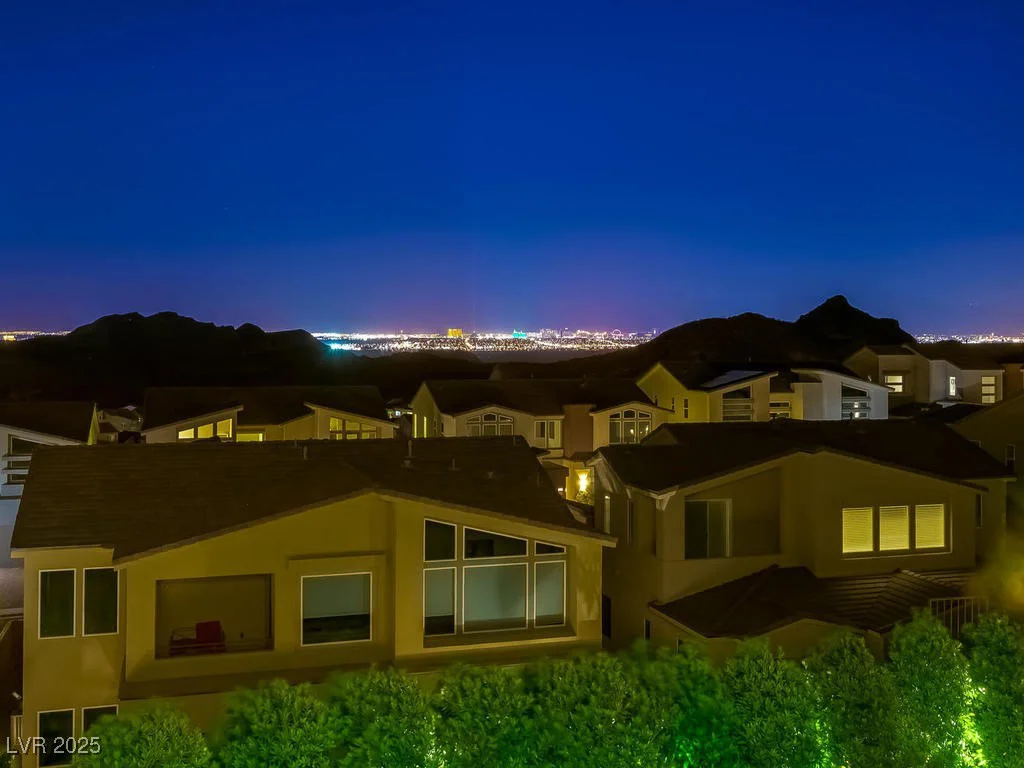 3 Hilltop Crest, Henderson, NV 89011