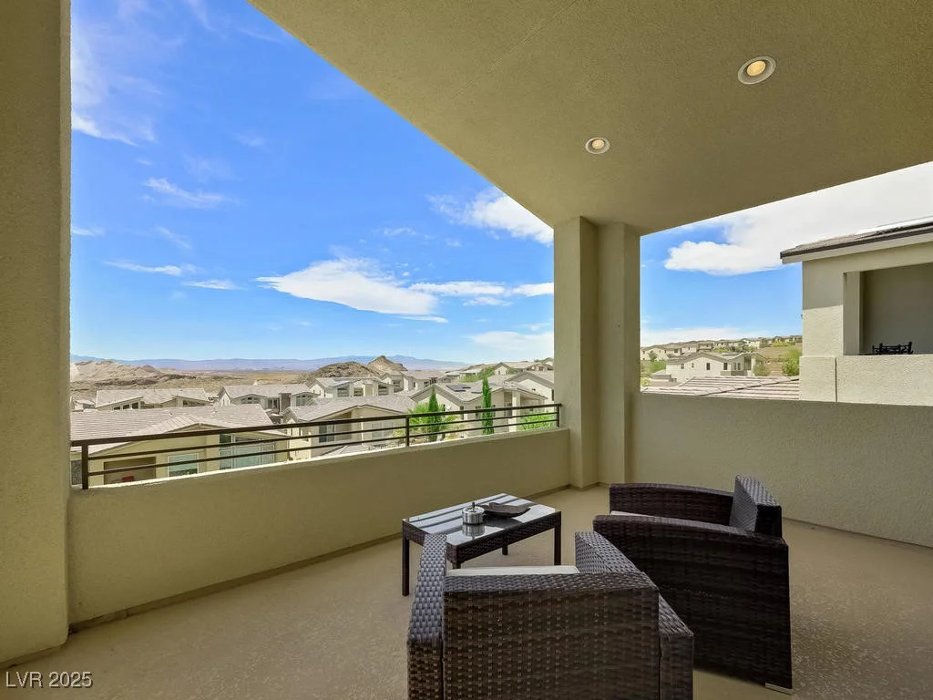 3 Hilltop Crest, Henderson, NV 89011