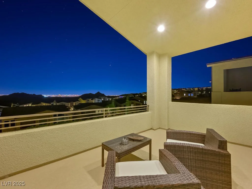 3 Hilltop Crest, Henderson, NV 89011