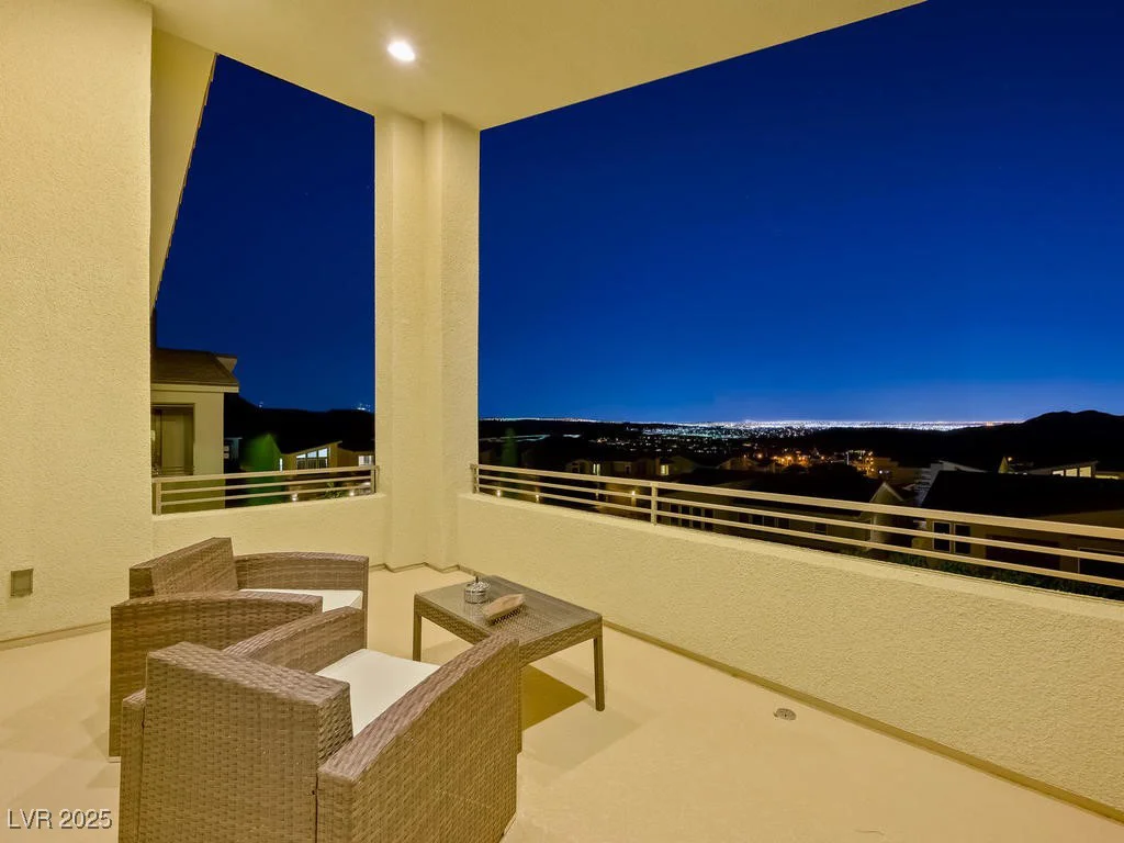 3 Hilltop Crest, Henderson, NV 89011