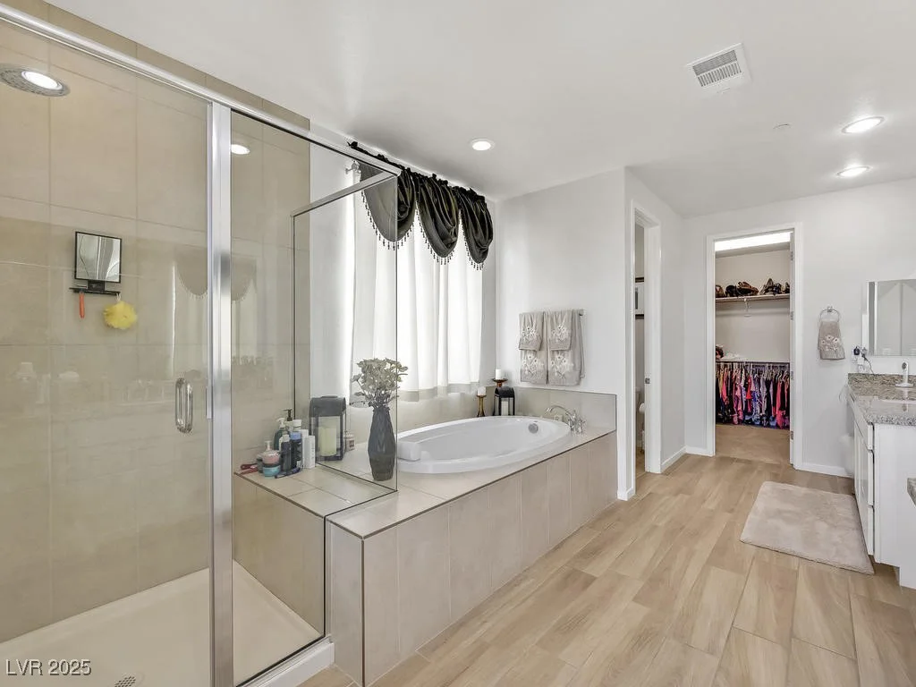 3 Hilltop Crest, Henderson, NV 89011