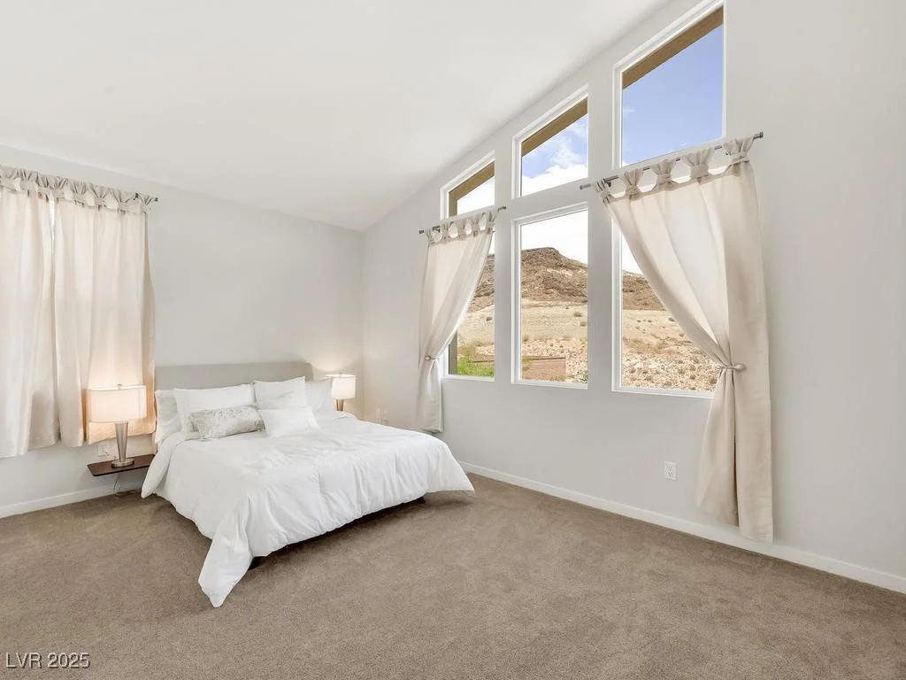 3 Hilltop Crest, Henderson, NV 89011