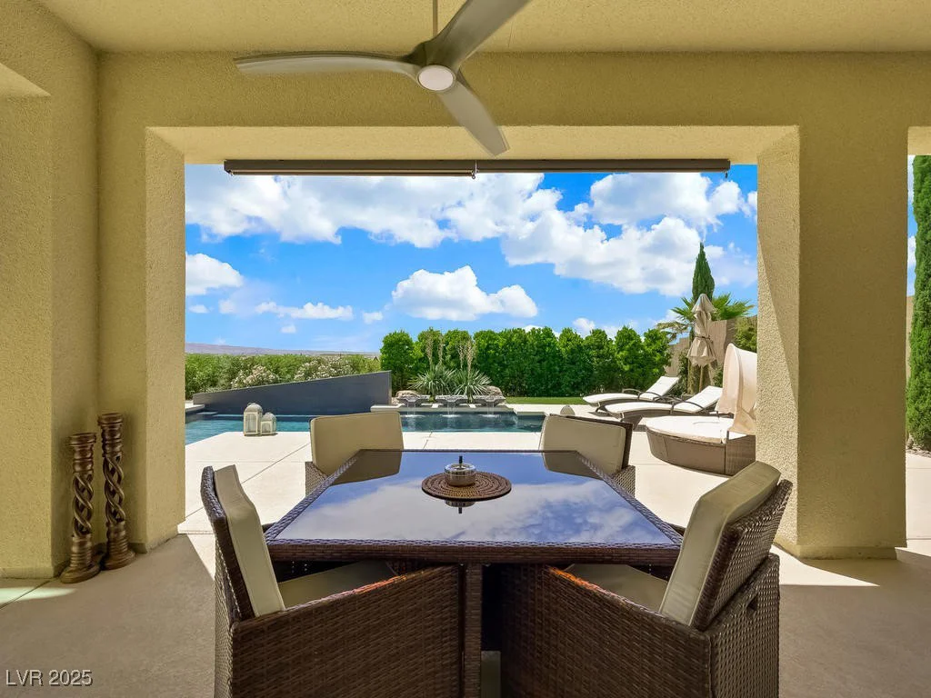 3 Hilltop Crest, Henderson, NV 89011