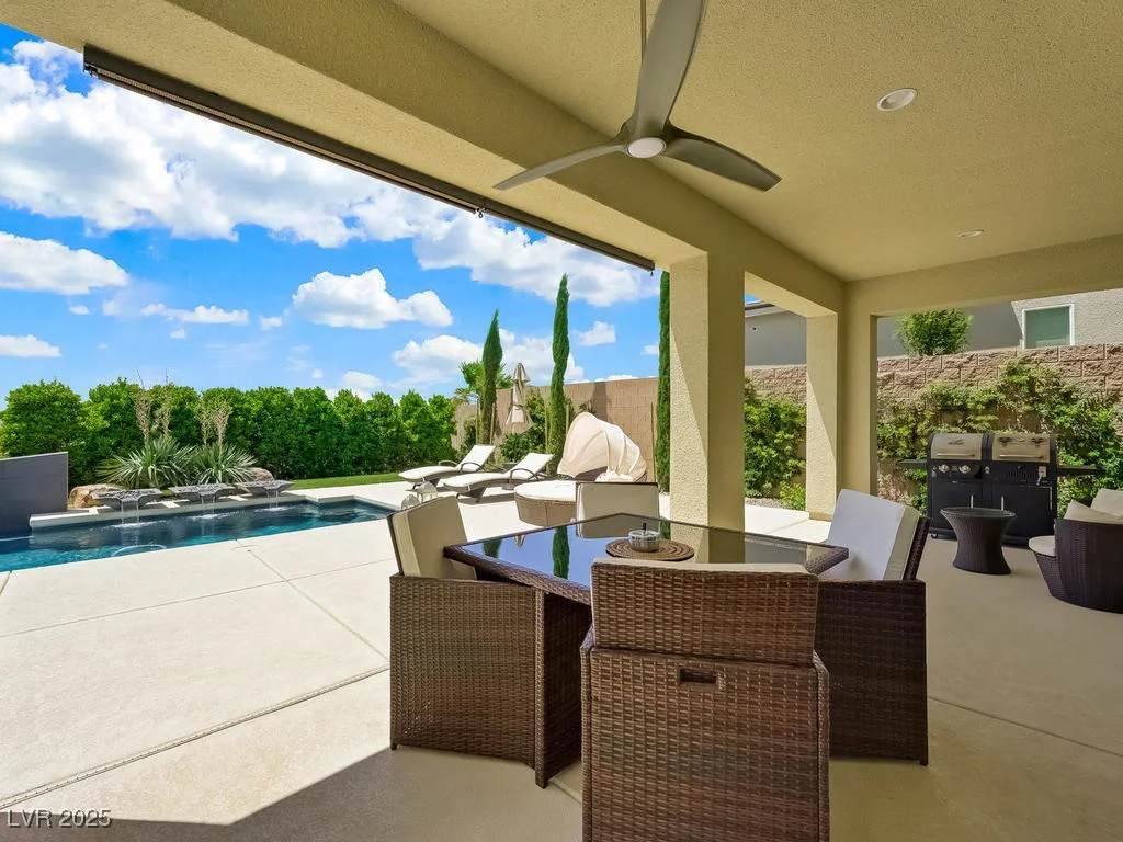 3 Hilltop Crest, Henderson, NV 89011