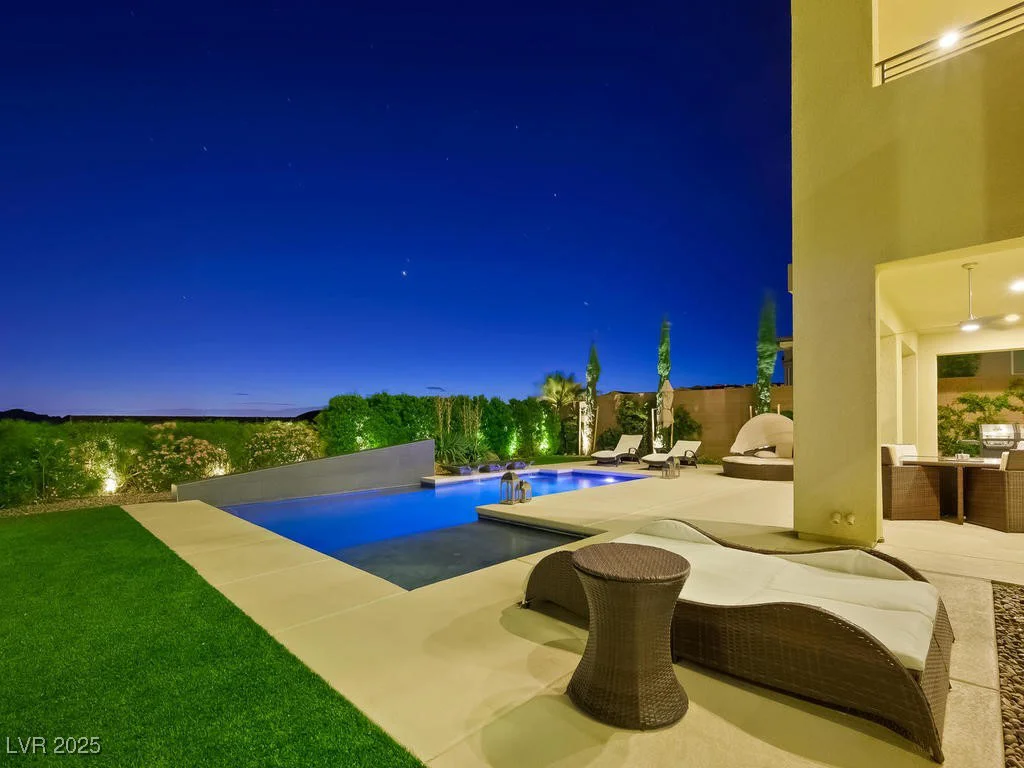 3 Hilltop Crest, Henderson, NV 89011