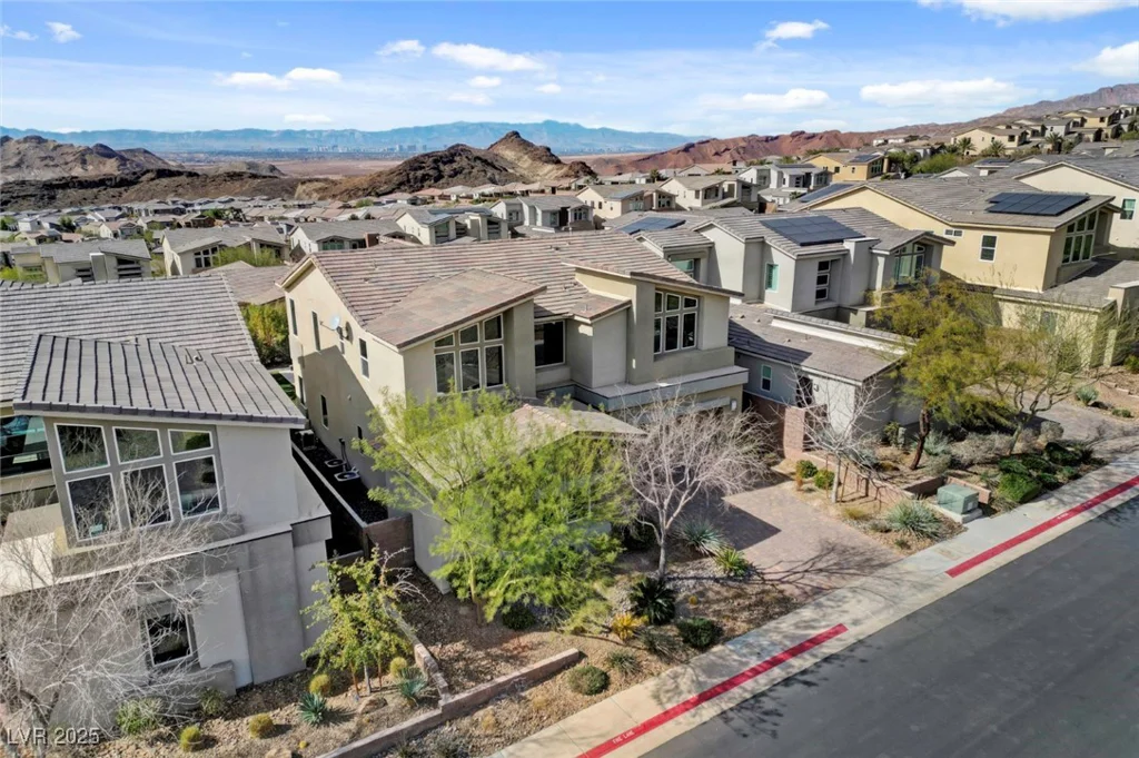 3 Hilltop Crest, Henderson, NV 89011