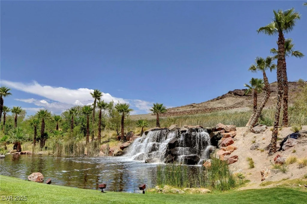 3 Hilltop Crest, Henderson, NV 89011