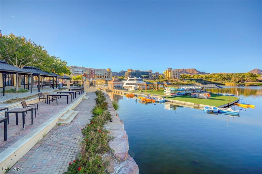 3 Hilltop Crest, Henderson, NV 89011
